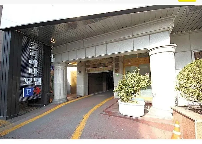Hotel Koreana 2*